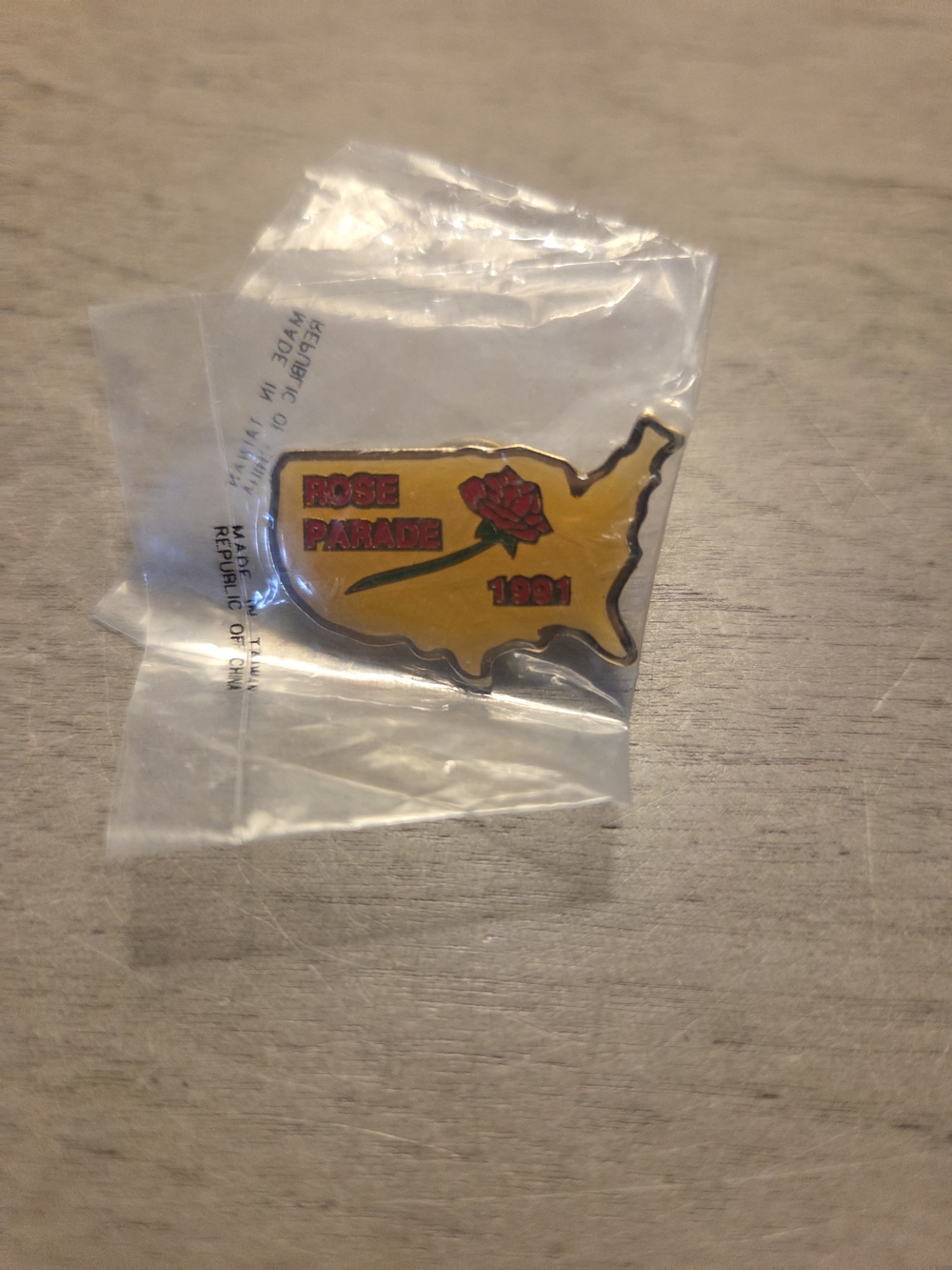 Rose Parade 1991 Map Pin - Yellow & Red Enamel